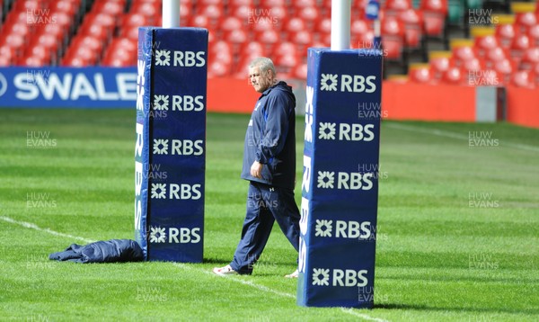 11.03.11 - Wales Rugby Training - Wales head coach Warren Gatland during training. 