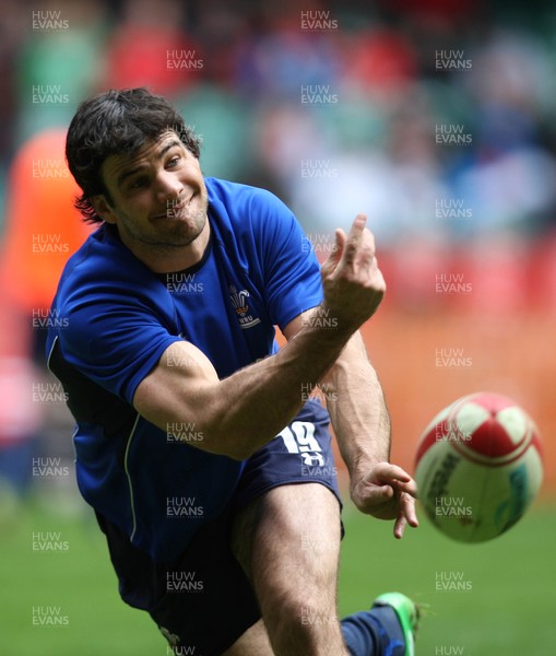 11.03.11 - Wales Captains Run -  Mike Phillips during training session 