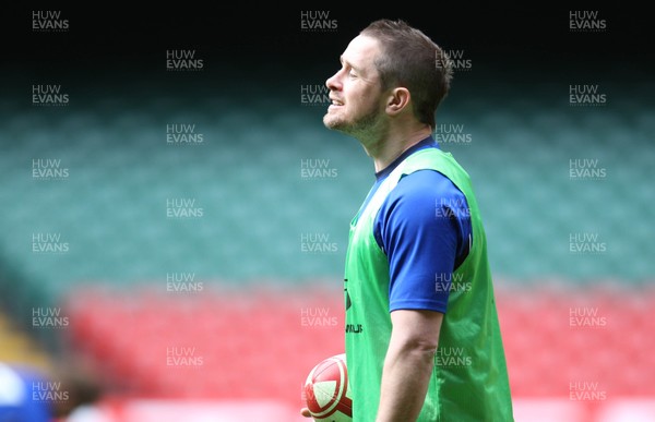 11.03.11 - Wales Captains Run -  Shane Williams during training session 