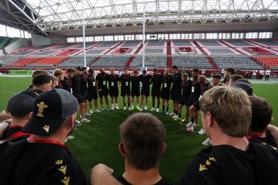 110725 - Wales Rugby Captains Run the day beofre their final tour match against Japan - Team huddle