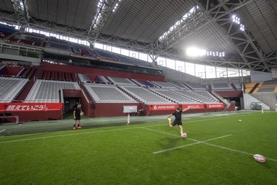 110725 - Wales Rugby Captains Run the day beofre their final tour match against Japan - Dan Edwards during training