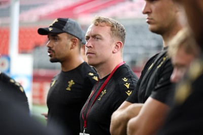 110725 - Wales Rugby Captains Run the day beofre their final tour match against Japan - Tommy Reffell during training