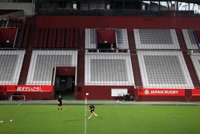 110725 - Wales Rugby Captains Run the day beofre their final tour match against Japan - Dan Edwards during training