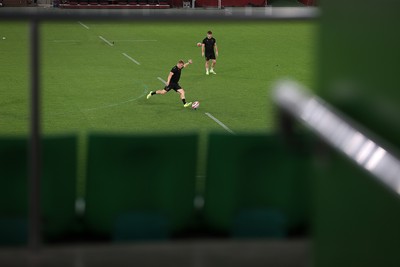 110725 - Wales Rugby Captains Run the day beofre their final tour match against Japan - Sam Costelow during training
