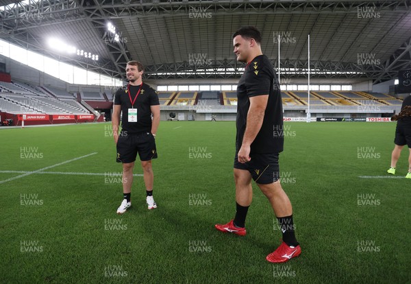 110725 - Wales Rugby Captains Run the day beofre their final tour match against Japan - Rhodri Williams and Chris Coleman during training