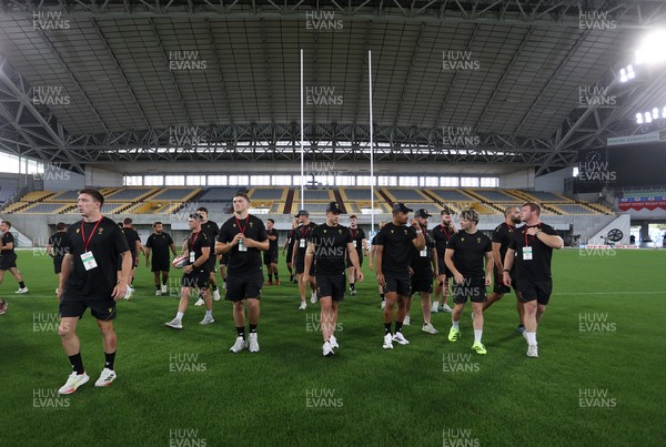 110725 - Wales Rugby Captains Run the day beofre their final tour match against Japan - Dewi Lake leads the team on the pitch