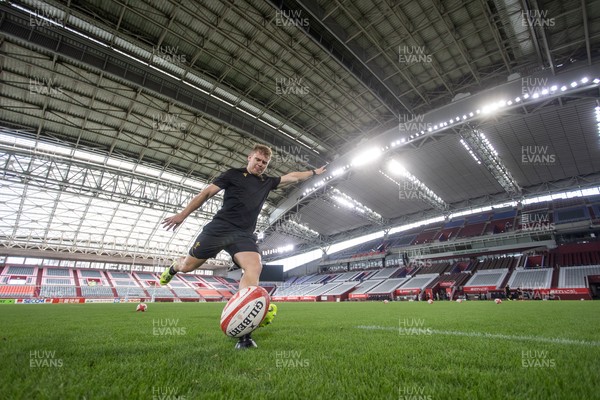110725 - Wales Rugby Captains Run the day beofre their final tour match against Japan - Sam Costelow during training