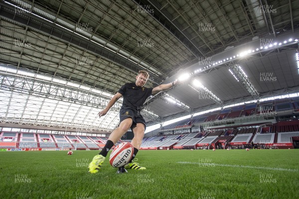 110725 - Wales Rugby Captains Run the day beofre their final tour match against Japan - Sam Costelow during training