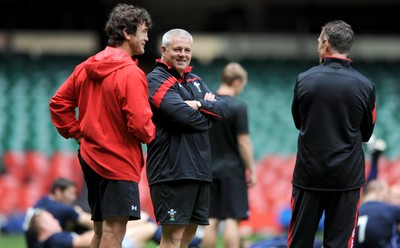 12.08.11 - Wales Rugby Captains Run - Head coach Warren Gatland during training. 