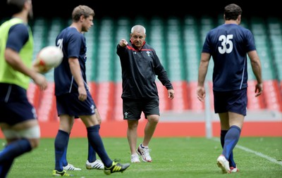 12.08.11 - Wales Rugby Captains Run - Head coach Warren Gatland during training. 