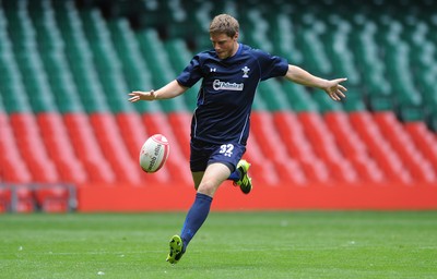 12.08.11 - Wales Rugby Captains Run - Rhys Priestland during training. 