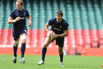 12.08.11 - Wales Rugby Captains Run - Mike Phillips during training. 