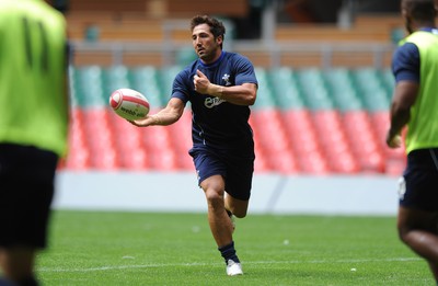 12.08.11 - Wales Rugby Captains Run - Gavin Henson during training. 