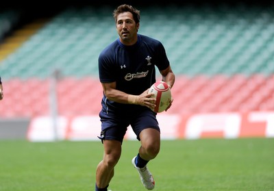 12.08.11 - Wales Rugby Captains Run - Gavin Henson during training. 