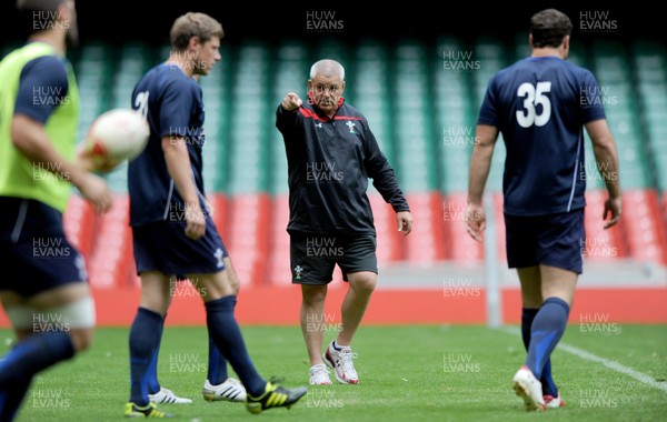 12.08.11 - Wales Rugby Captains Run - Head coach Warren Gatland during training. 