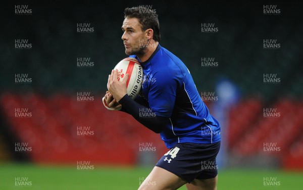 12.11.10 - Wales Rugby Training - Lee Byrne during training. 