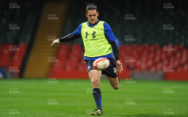 12.11.10 - Wales Rugby Training - Lee Byrne during training. 