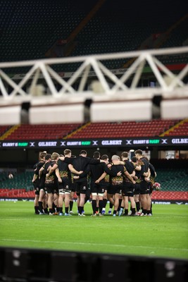 130326 - Wales Rugby Captains Run ahead of their last Six Nations game against Italy - Wales team huddle