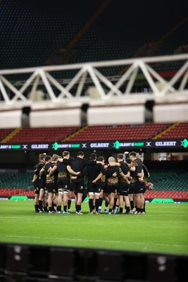 130326 - Wales Rugby Captains Run ahead of their last Six Nations game against Italy - Wales team huddle