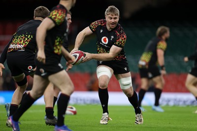 130326 - Wales Rugby Captains Run ahead of their last Six Nations game against Italy - Aaron Wainwright during training