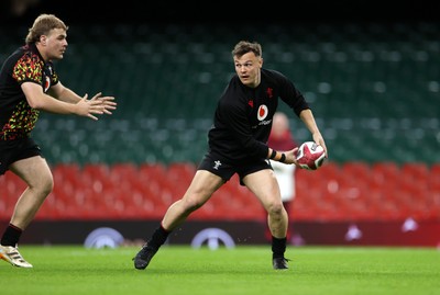 130326 - Wales Rugby Captains Run ahead of their last Six Nations game against Italy - Jarrod Evans during training