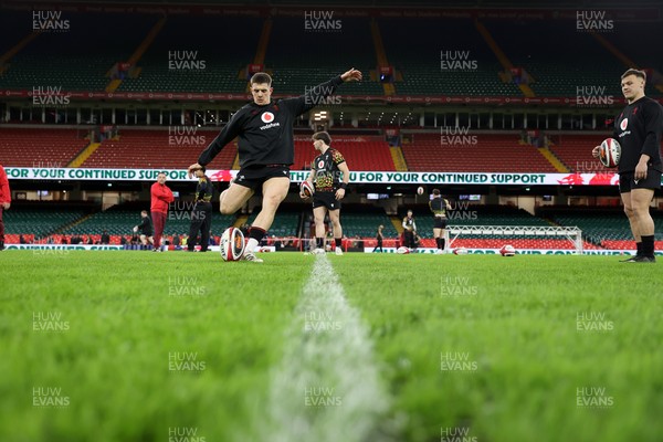130326 - Wales Rugby Captains Run ahead of their last Six Nations game against Italy - Joe Hawkins during training