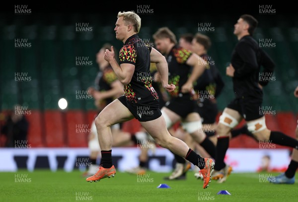 130326 - Wales Rugby Captains Run ahead of their last Six Nations game against Italy - Blair Murray during training