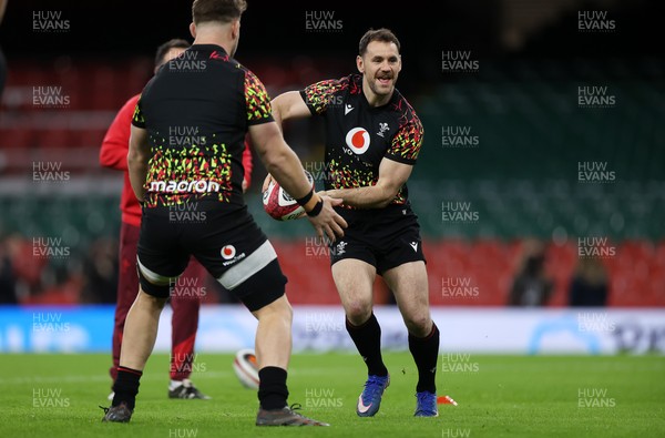 130326 - Wales Rugby Captains Run ahead of their last Six Nations game against Italy - Tomos Williams during training