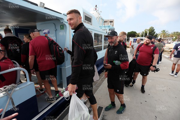 131023 - Wales Rugby Captains Run - The team take the The Toulon M�tropole Bateau-Bus, the fastest form of public transport to training - Dan Biggar