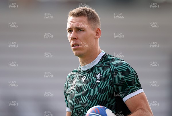 131023 - Wales Rugby Captains Run ahead of their Quarter Final match against Argentina - Liam Williams during training