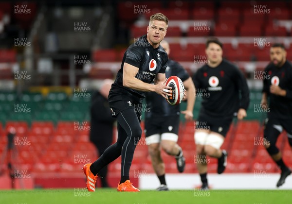 140325 - Wales Rugby Captains Run the day before their final Six Nations game against England - Gareth Anscombe during training