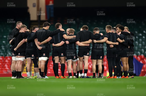 140325 - Wales Rugby Captains Run the day before their final Six Nations game against England - Wales team huddle