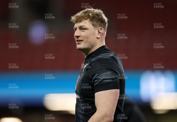 140325 - Wales Rugby Captains Run the day before their final Six Nations game against England - Jac Morgan during training