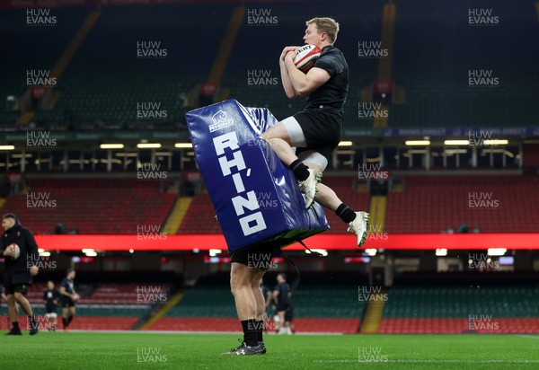 140325 - Wales Rugby Captains Run the day before their final Six Nations game against England - Blair Murray during training