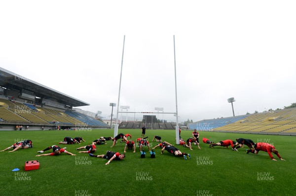 140613 - Wales Rugby Captains Run -Players during training