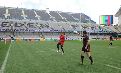 14.10.11 - Wales Rugby Captains Run - James Hook and Stephen Jones during training at Eden Park, Auckland. 