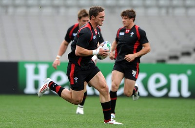 14.10.11 - Wales Rugby Captains Run - George North during training. 