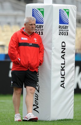14.10.11 - Wales Rugby Captains Run - Wales head coach Warren Gatland during training. 