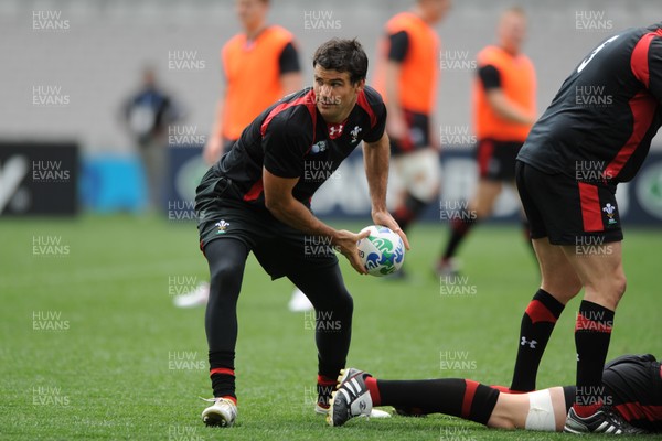 14.10.11 - Wales Rugby Captains Run - Mike Phillips during training. 