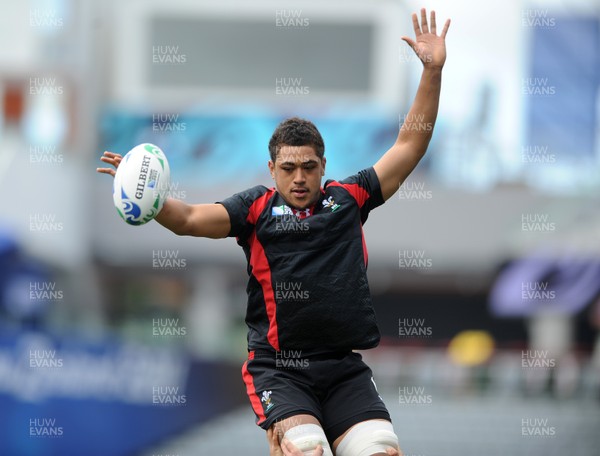 14.10.11 - Wales Rugby Captains Run - Toby Faletau during training. 