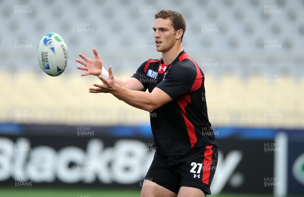 14.10.11 - Wales Rugby Captains Run - George North during training. 