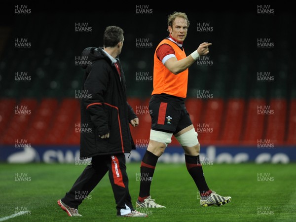 150313 - Wales Rugby Captains Run -Rob Howley and Alun Wyn Jones during training