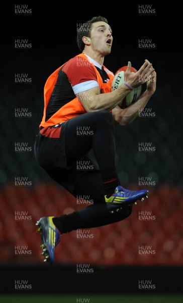 150313 - Wales Rugby Captains Run -George North during training