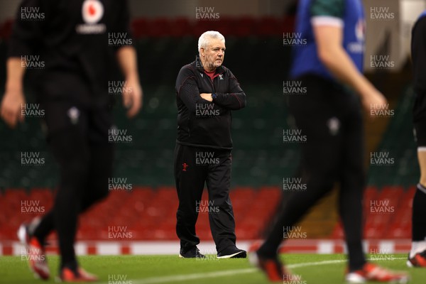 150324 - Wales Rugby Captains Run ahead of their final 6 Nations game against Italy - Warren Gatland, Head Coach during training