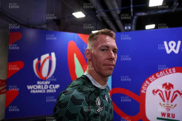 150923 - Wales Rugby Captains Run ahead of their Rugby World Cup game against Portugal - Liam Williams during training