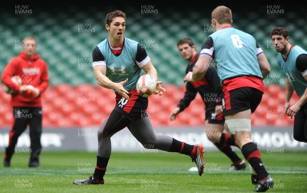 160312 - Wales Rugby Captains Run -George North during training