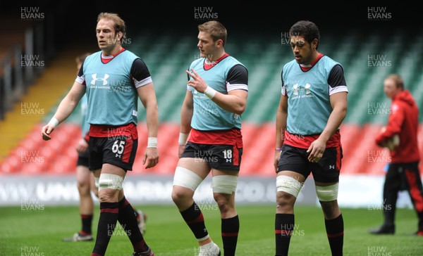 160312 - Wales Rugby Captains Run -Alun Wyn Jones, Dan Lydiate and Toby Faletau during training