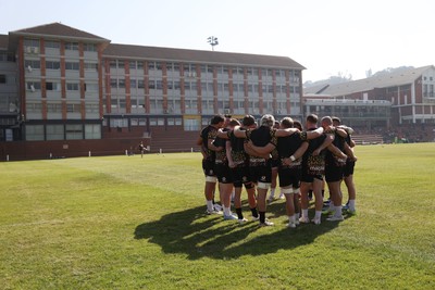 170726 - Wales Rugby Captains Run in Durban ahead of their Nations Championship game against South Africa tomorrow - Wales team huddle