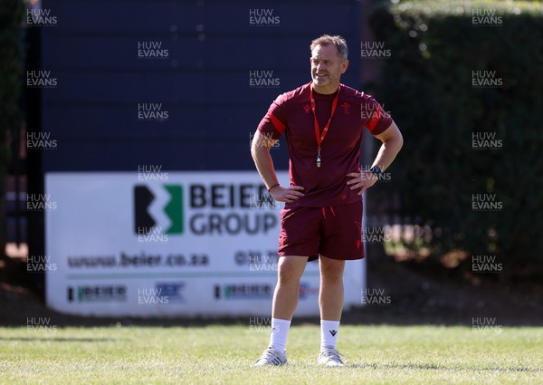 170726 - Wales Rugby Captains Run in Durban ahead of their Nations Championship game against South Africa tomorrow - Danny Wilson, Assistant Coach during training