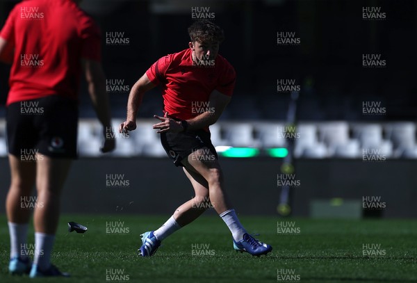 170726 - Wales Rugby Captains Run in Durban ahead of their Nations Championship game against South Africa tomorrow - Dan Edwards during training